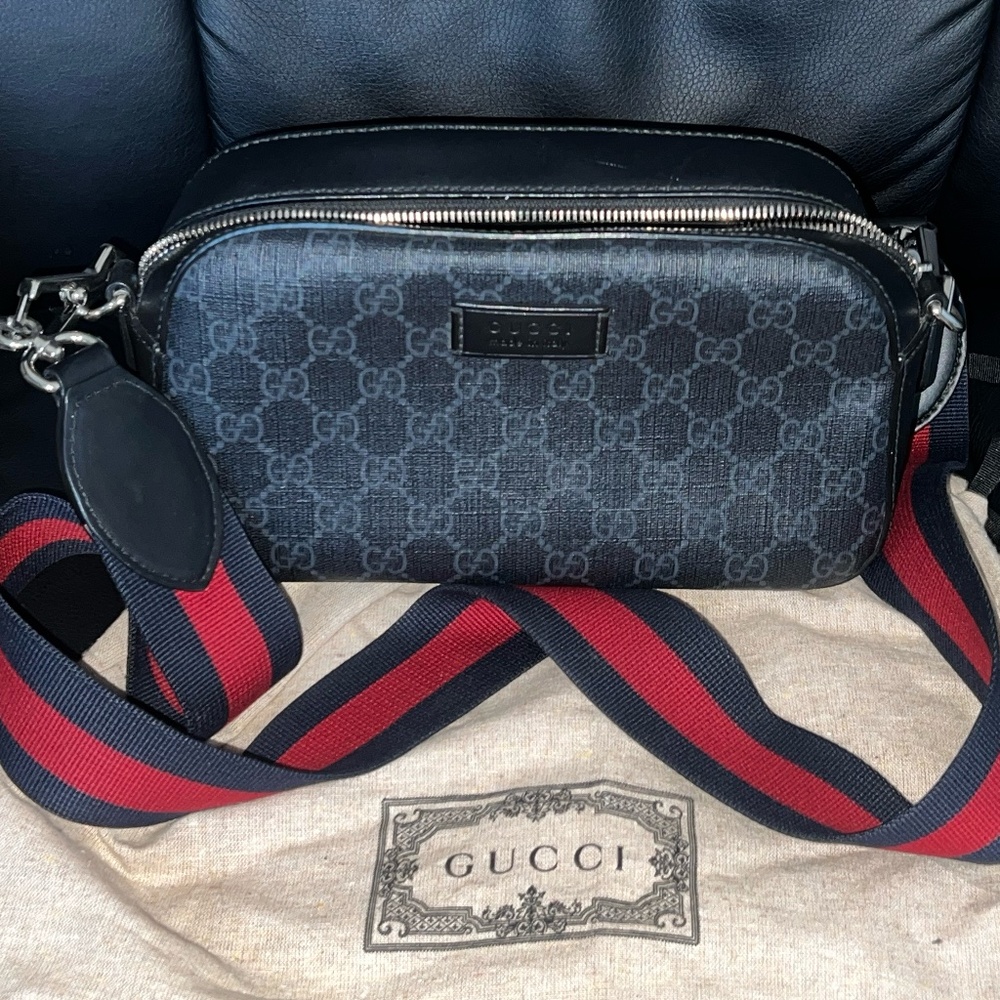 Gucci Shoulder Bag GG Supreme Small Black/Grey